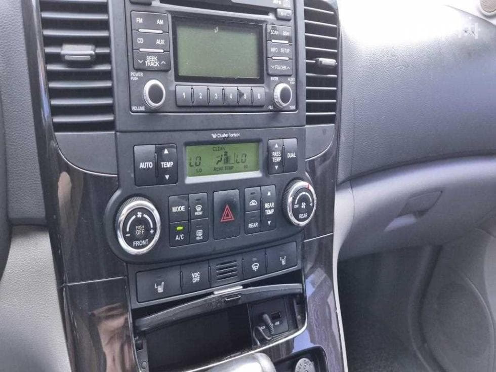 Kia Carnival RNewCarnival Limousine GLX Highest-end Type - 9