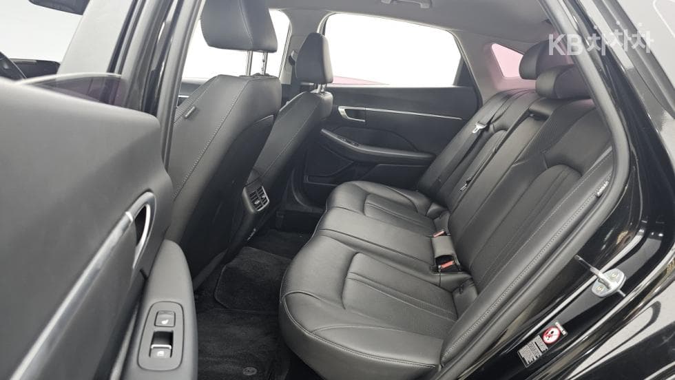 Hyundai Sonata Hybrid (DN8)2.0 Hybrid Premium - 13