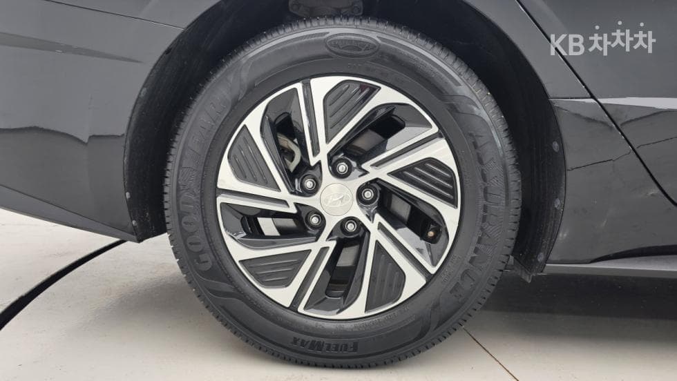 Hyundai Sonata Hybrid (DN8)2.0 Hybrid Premium - 21