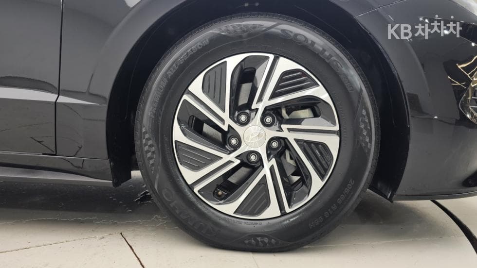 Hyundai Sonata Hybrid (DN8)2.0 Hybrid Premium - 22