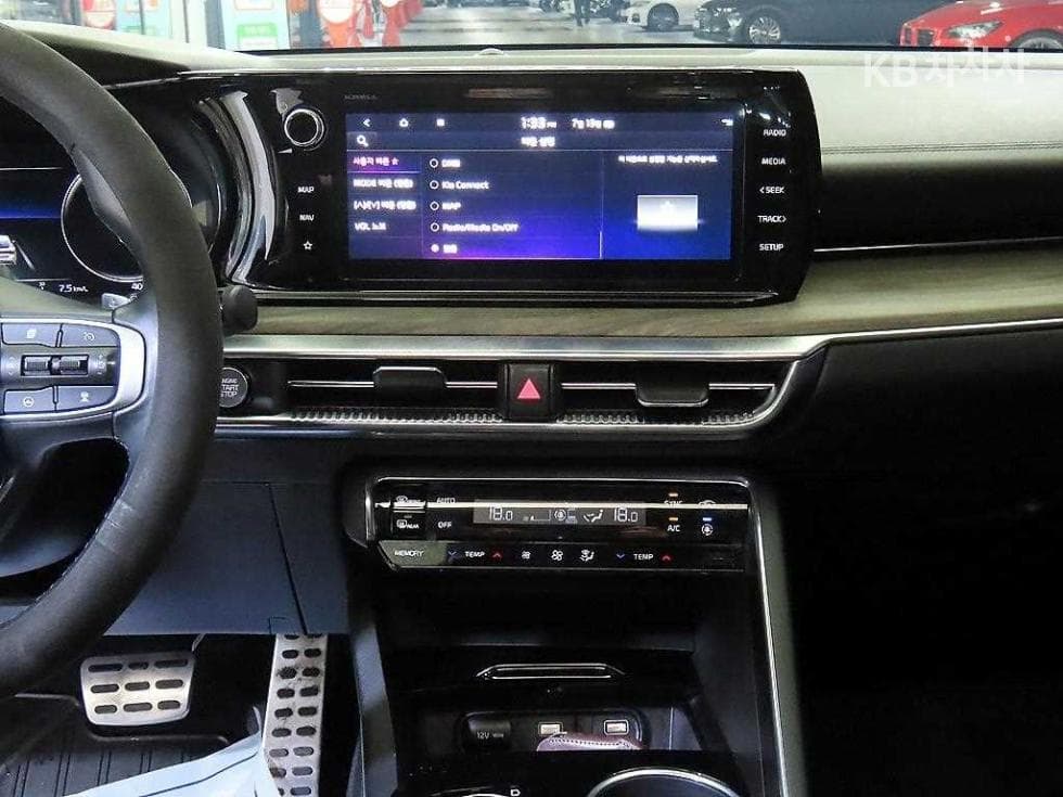 Kia K5 3rd Gen1.6 Gasoline Turbo Noblesse - 11