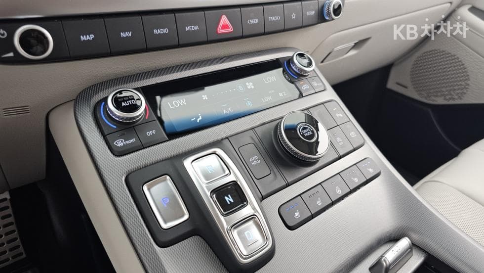 Hyundai The New (facelift) Palisade3.8 Gasoline 2WD Prestige - 11