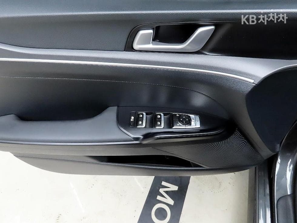 Kia K5 3rd Gen2.0 Gasoline Prestige - 11