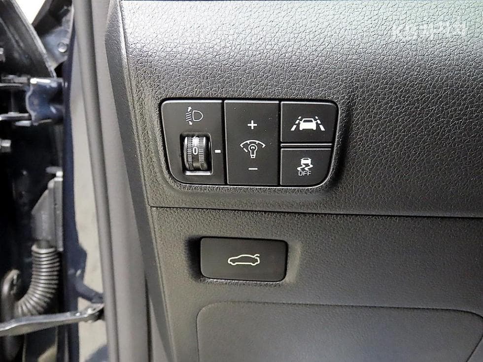 Kia K5 3rd Gen2.0 Gasoline Prestige - 12