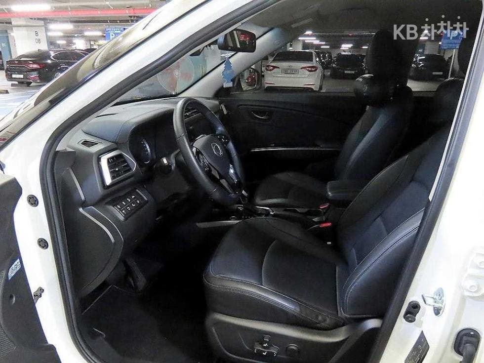 KG Mobility The New (facelift) Tivoli1.6 GDi V3 - 6