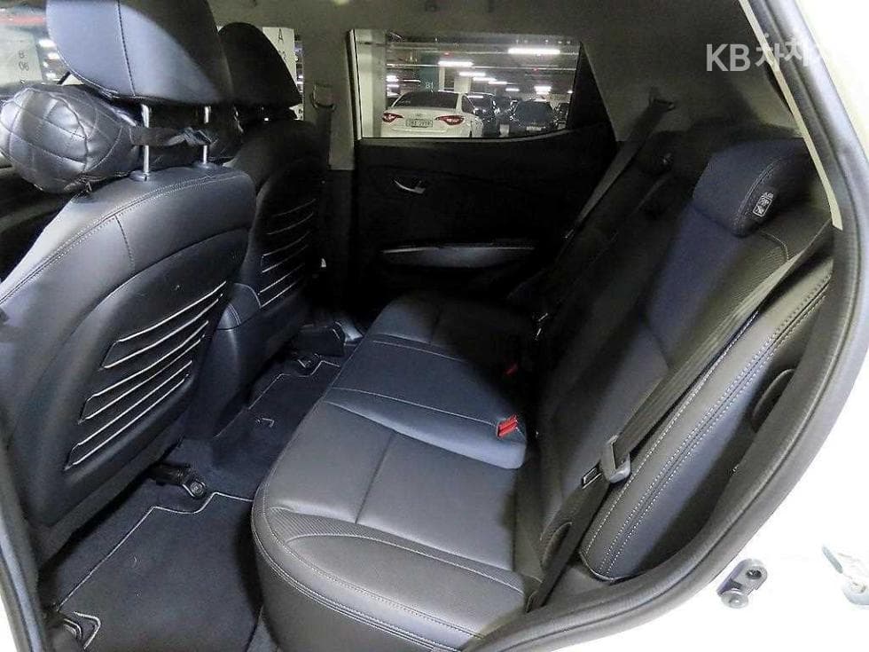 KG Mobility The New (facelift) Tivoli1.6 GDi V3 - 7