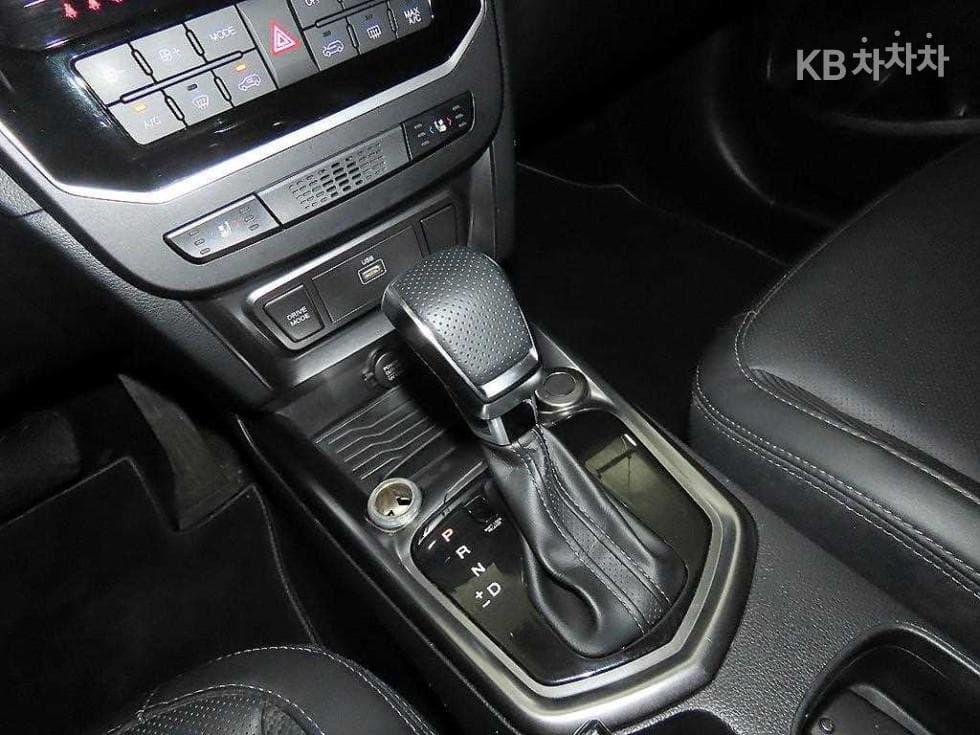 KG Mobility The New (facelift) Tivoli1.6 GDi V3 - 12