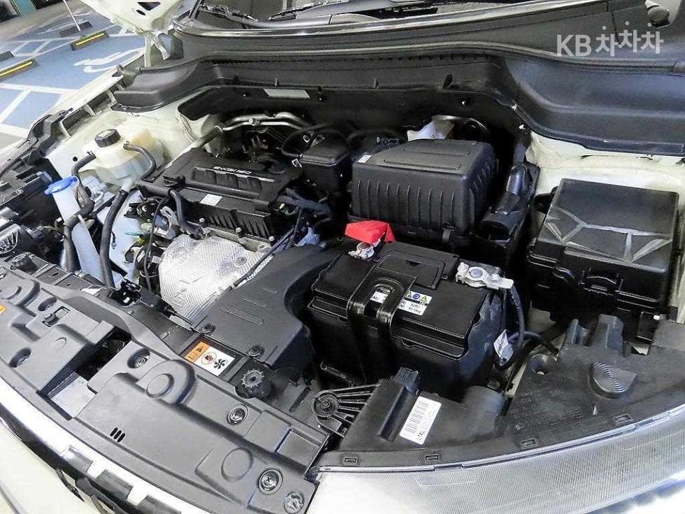 KG Mobility The New (facelift) Tivoli1.6 GDi V3 - 19