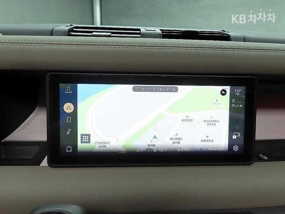 Land Rover 디펜더(L663)90 D250 SE - 14
