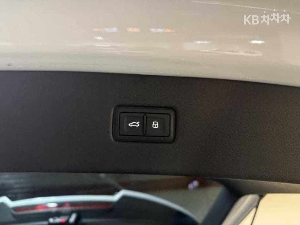 Audi New Q73.0 55 TFSI Quattro Premium - 6
