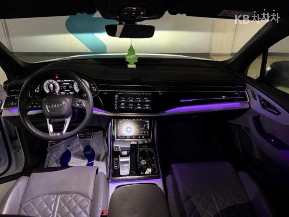 Audi New Q73.0 55 TFSI Quattro Premium - 7