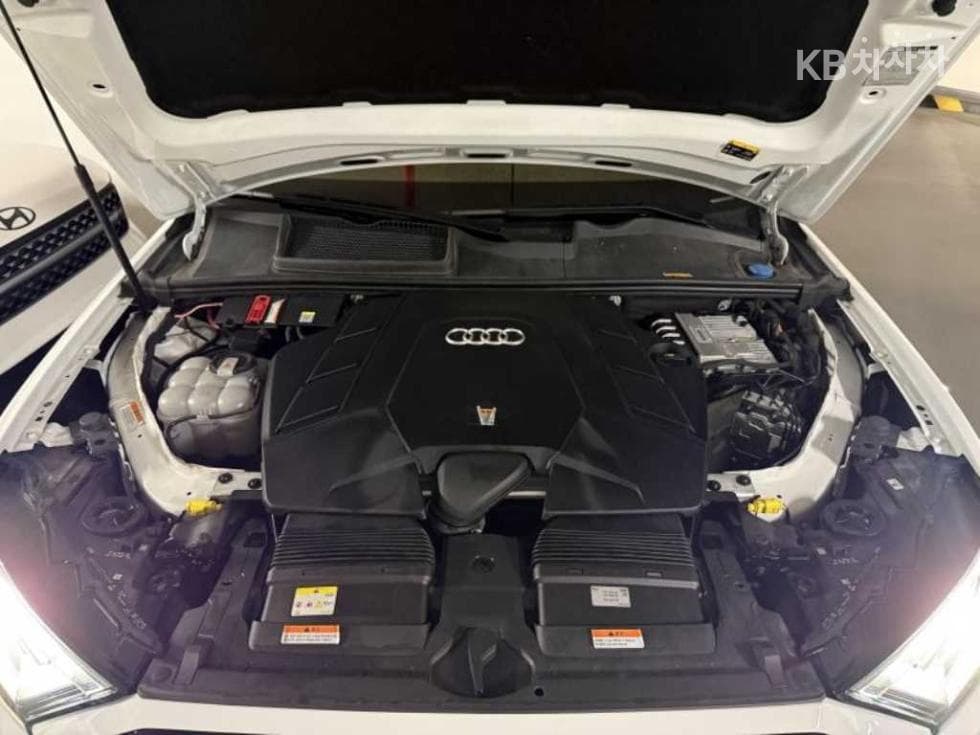 Audi New Q73.0 55 TFSI Quattro Premium - 19
