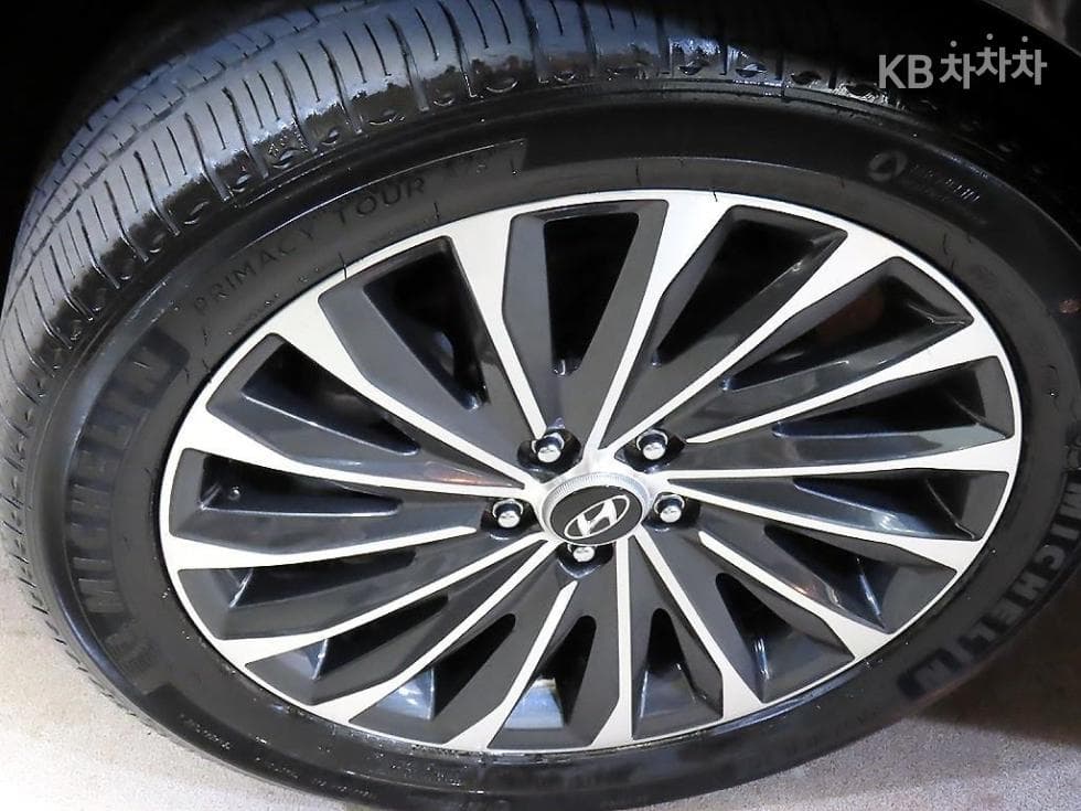 Hyundai The New (facelift) Palisade3.8 Gasoline 2WD Calligraphy - 20