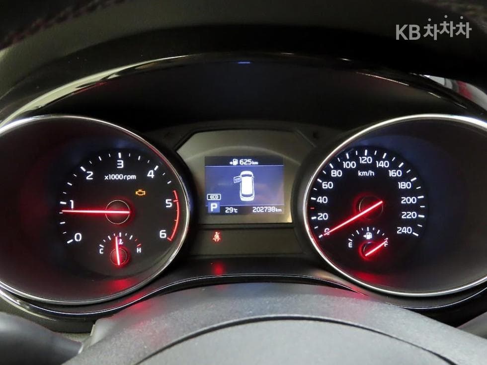 Kia The New (facelift) CarnivalHigh Limousine (Carnival) 2.2 Diesel 9-seater Prestige - 6