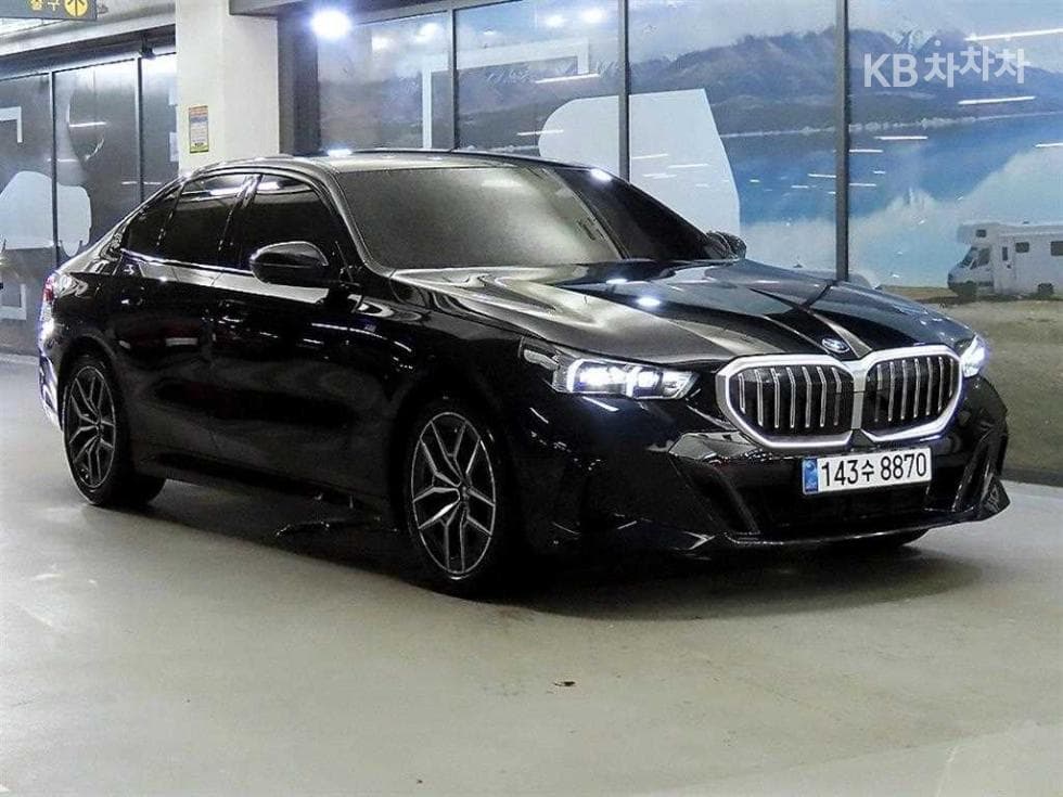 BMW New5 Series(G60) 523d Standard - Image 1