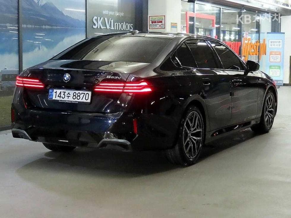 BMW New5 Series(G60)523d Standard - 4