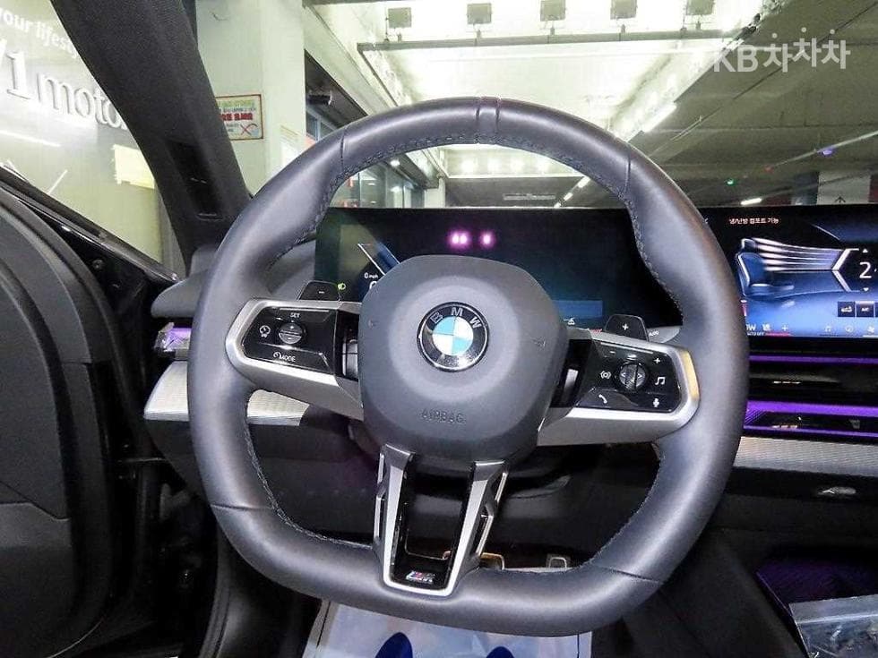 BMW New5 Series(G60)523d Standard - 8