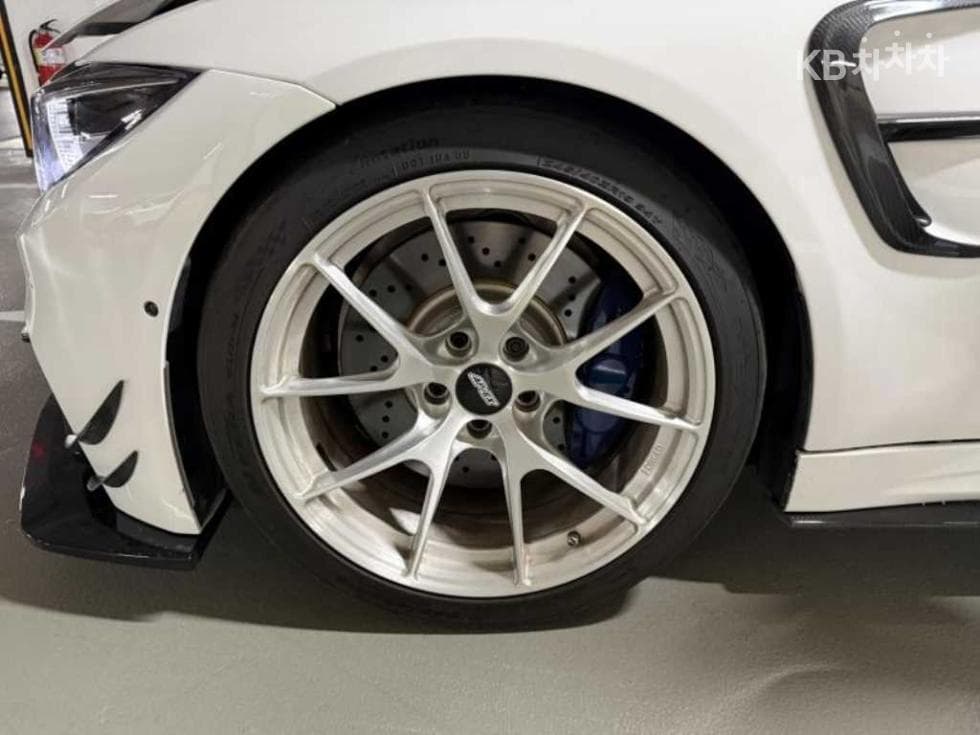 BMW M시리즈M4 Coupe F82 - 18