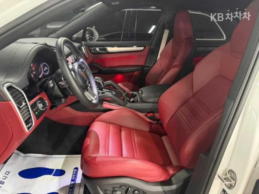 Porsche Cayenne(9Y0)3.0 Coupe Standard - 6