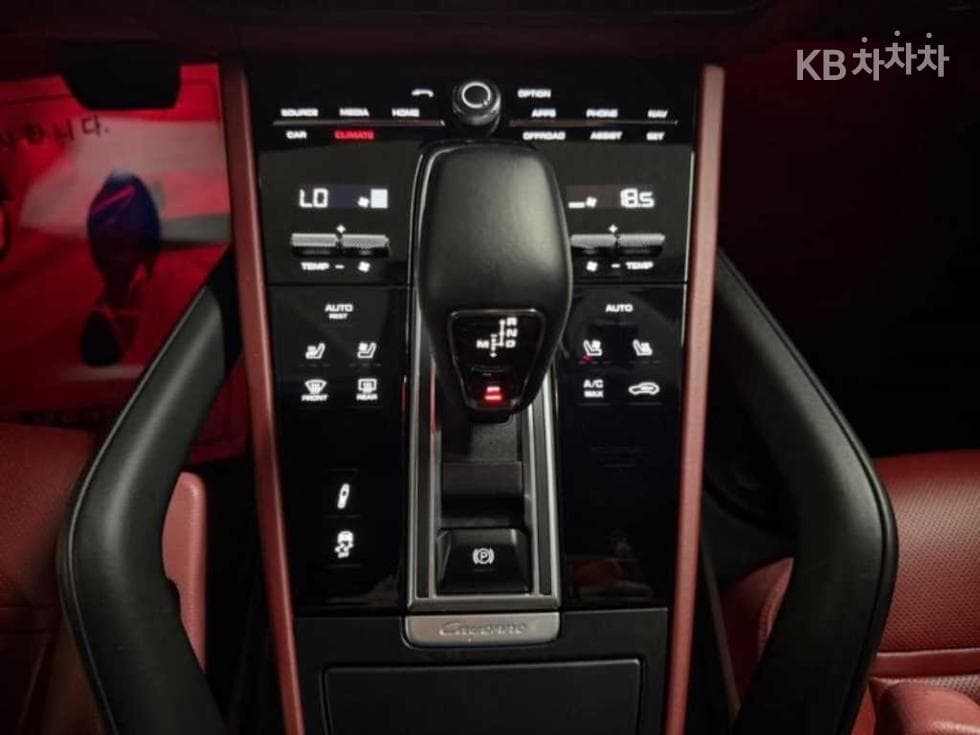Porsche Cayenne(9Y0)3.0 Coupe Standard - 12