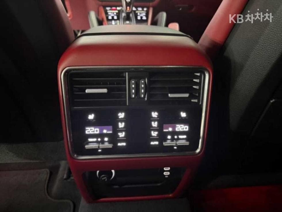 Porsche Cayenne(9Y0)3.0 Coupe Standard - 17