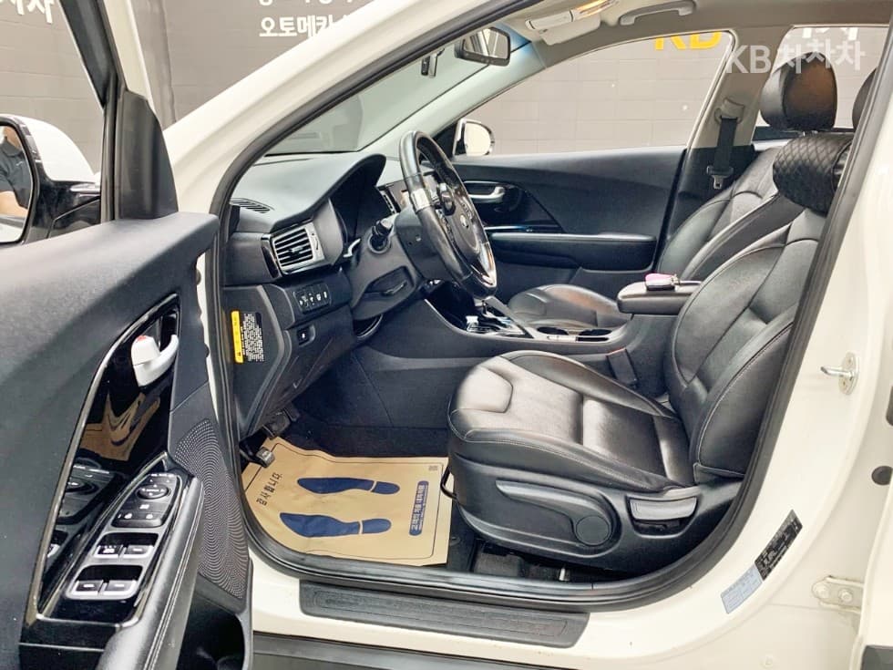 Kia Niro1.6 PHEV Prestige - 14