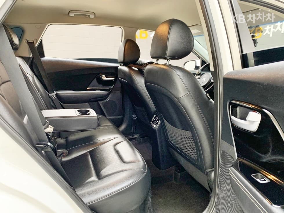 Kia Niro1.6 PHEV Prestige - 16