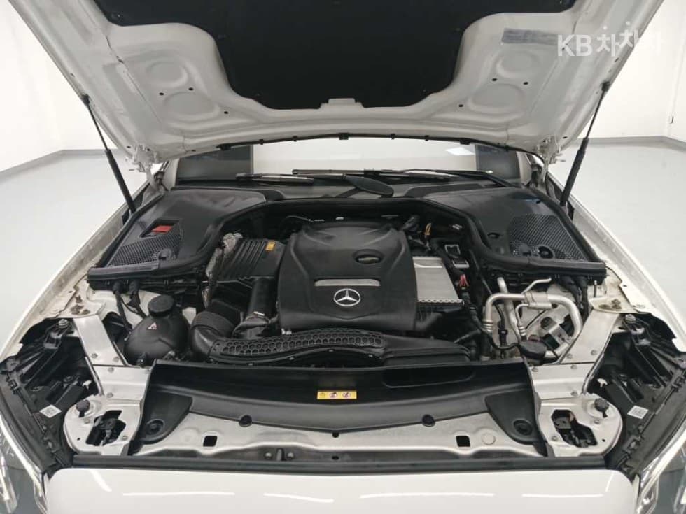 Mercedes-Benz E-Клас (W213)E250 Avantgarde - 5
