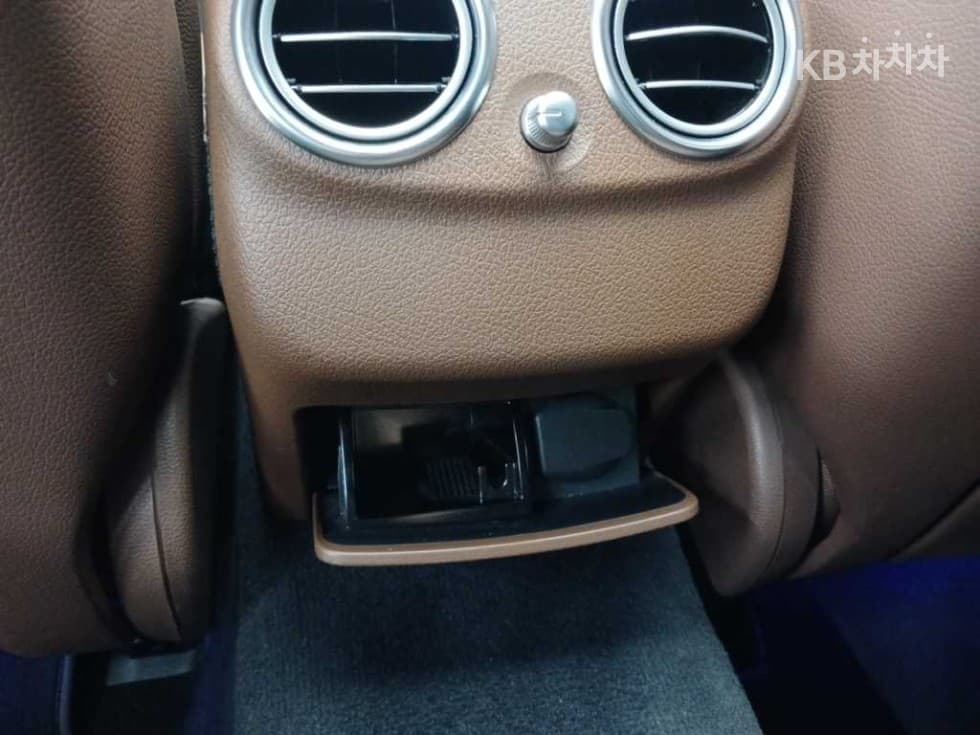 Mercedes-Benz E-Клас (W213)E250 Avantgarde - 11
