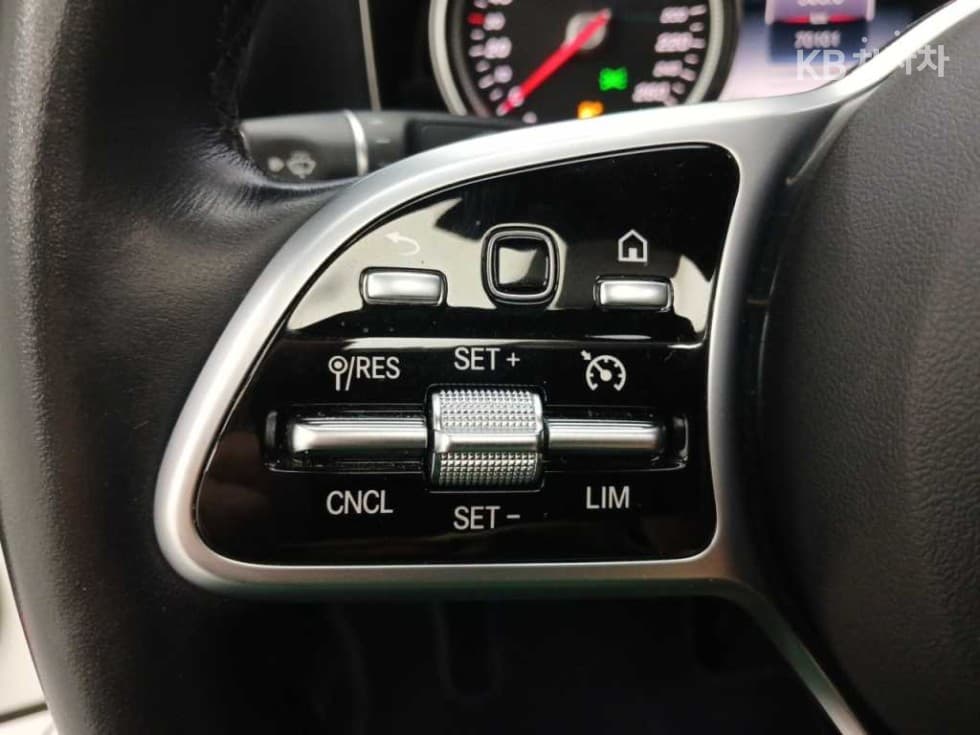 Mercedes-Benz E-Клас (W213)E250 Avantgarde - 20