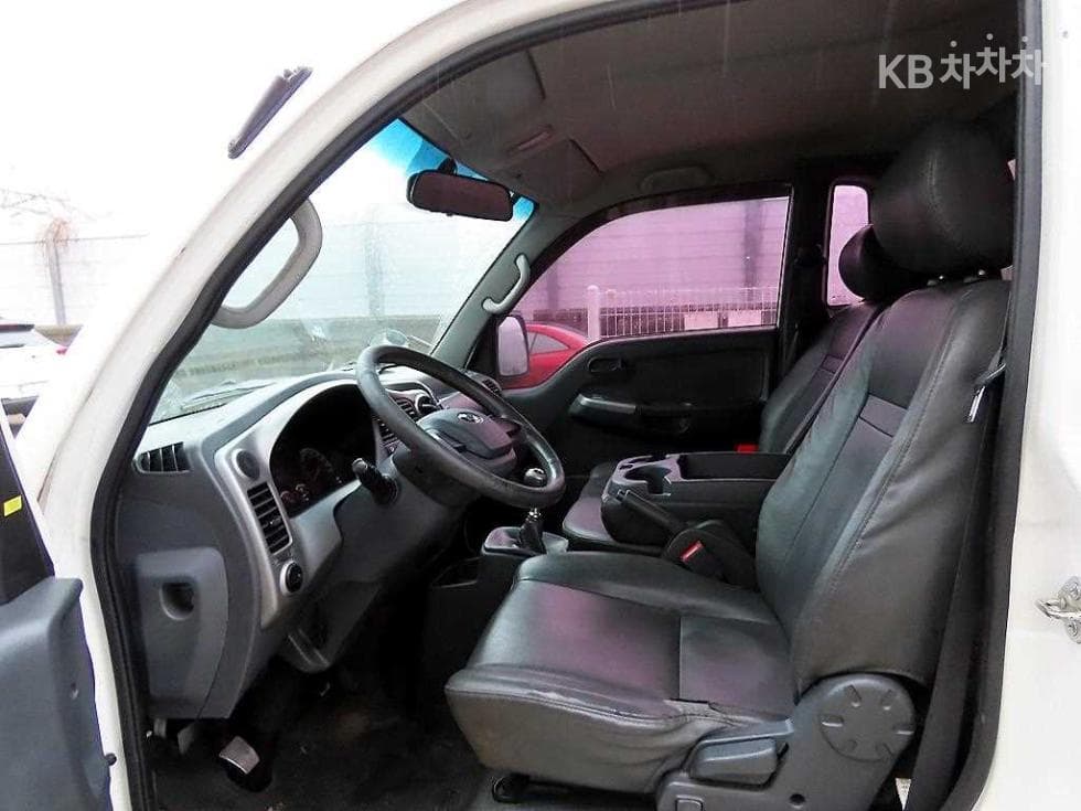 Киа Бонго 3 (лек)1 тон Удължено междуосие Королевска кабина CRDi Лукс - 8
