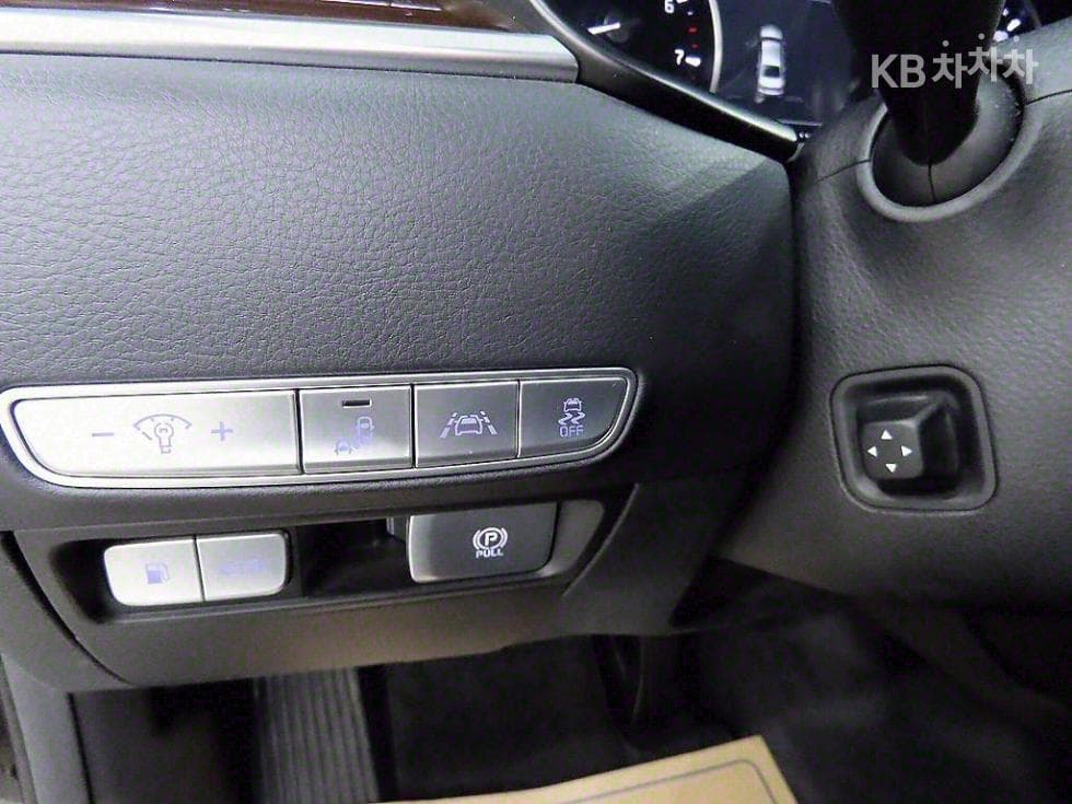 Киа 더 K93.3 GDI Висок клас - 12