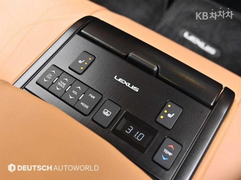 Lexus Нов 제너Рей (ван)션 ES300h Luxury+ - 16