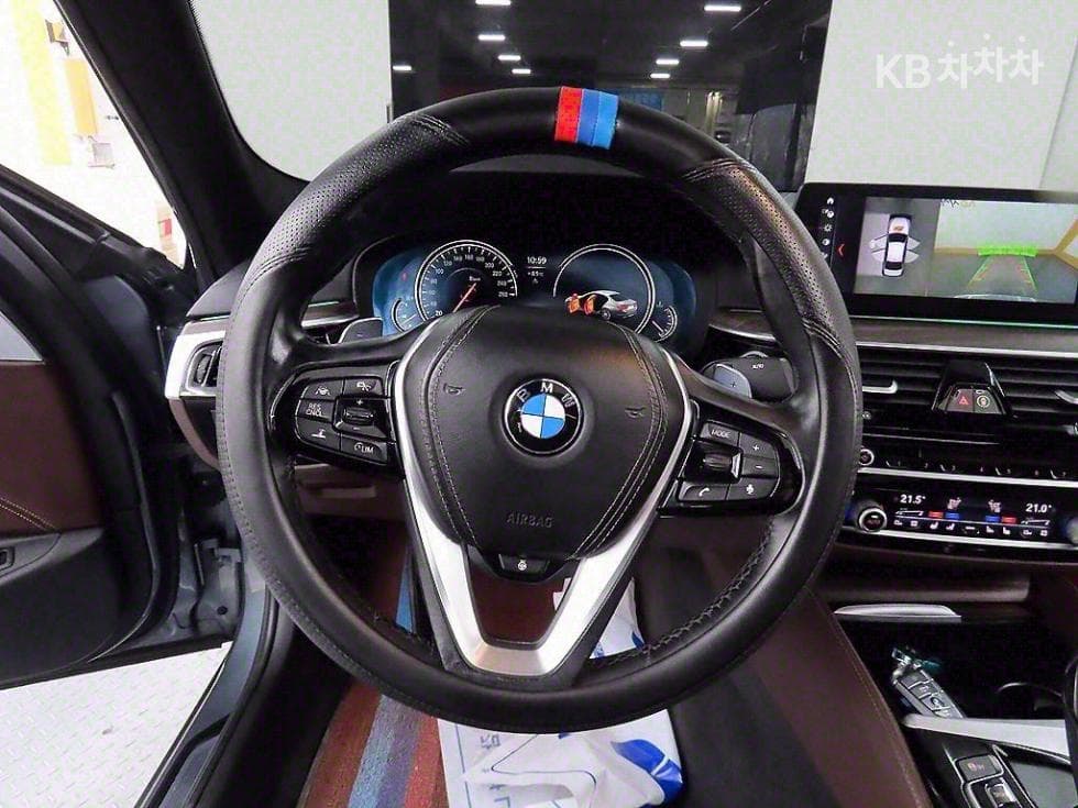 BMW 올New5 Series (G30)530i xDrive M Sport Plus - 9