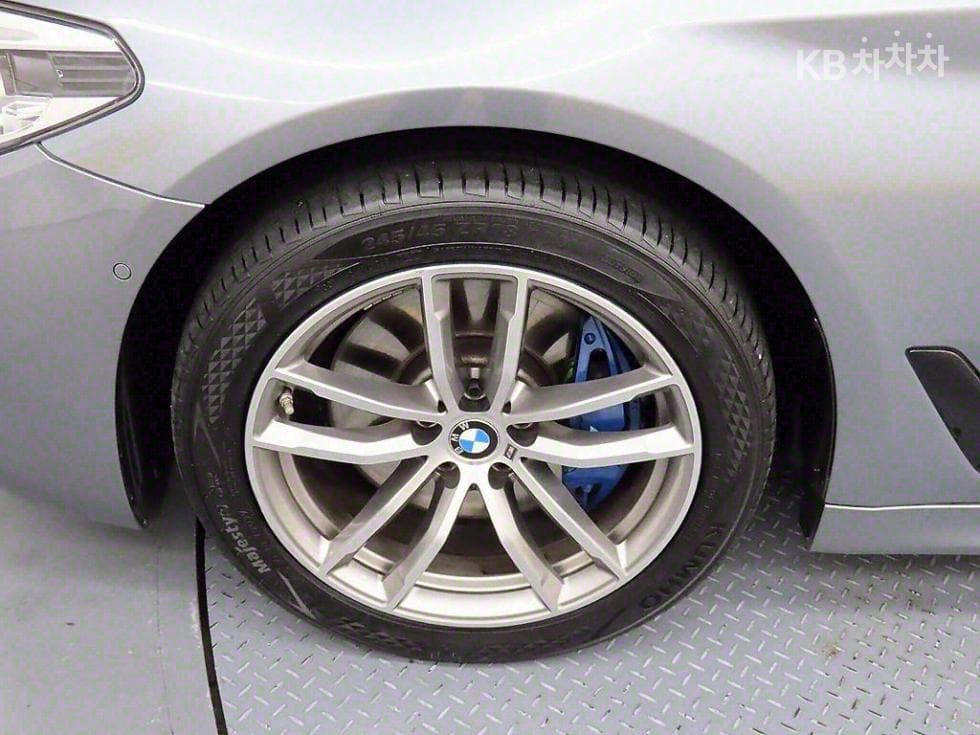 BMW 올New5 Series (G30)530i xDrive M Sport Plus - 20
