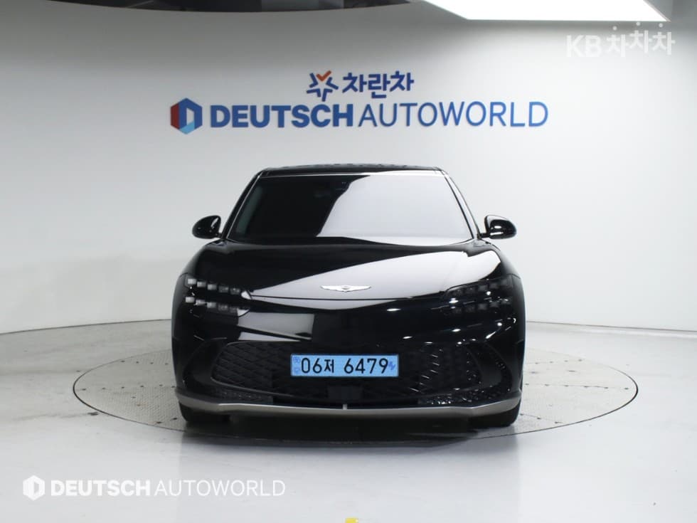 Genesis GV60 Performance AWD Base - 3