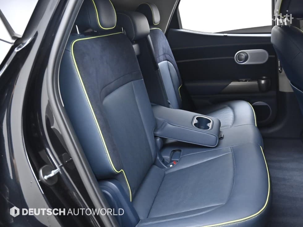 Genesis GV60 Performance AWD Base - 12