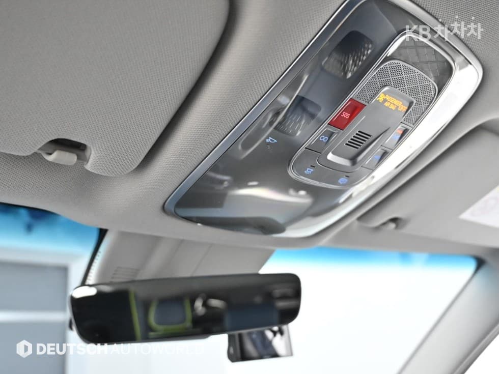 Genesis GV60 Performance AWD Base - 19