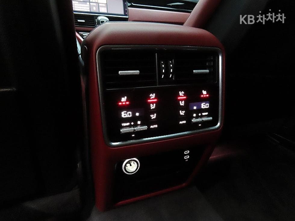 Porsche Cayenne(9Y0)3.0 Coupe Standard - 18