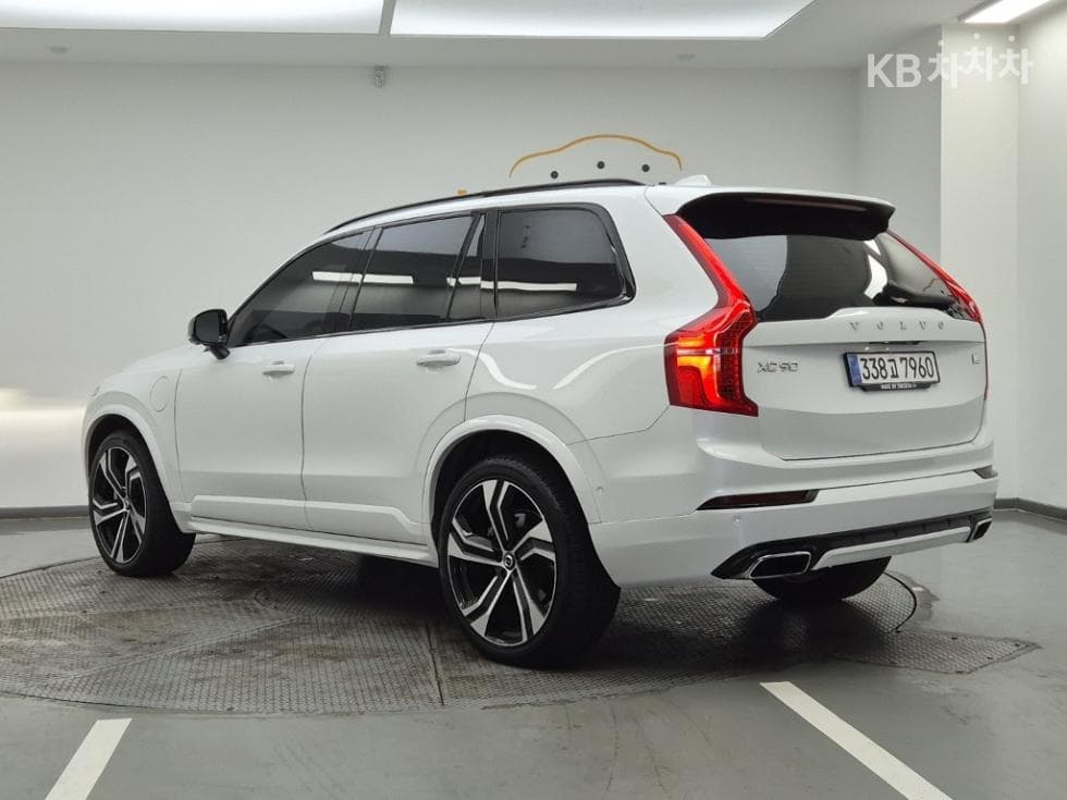Volvo All New XC90PHEV T8 Standard - 3