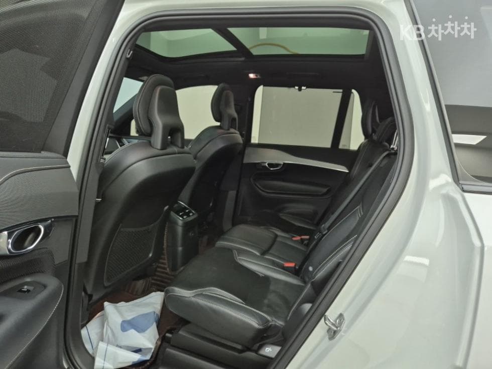 Volvo All New XC90PHEV T8 Standard - 12