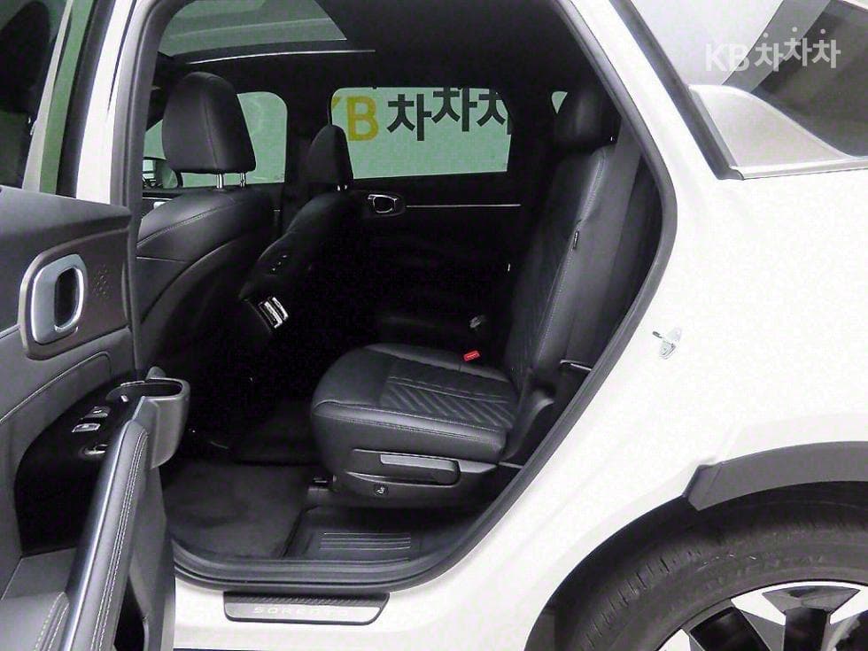 Киа The New (фейслифт) Sorento MQ42.5 T-GDI AWD Signature - 13