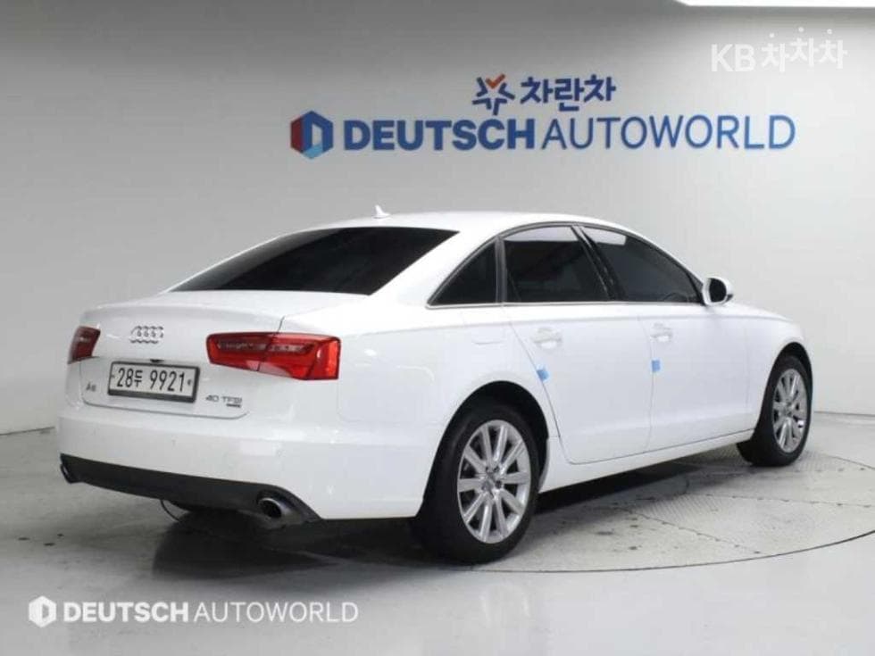 Ауди NEW A640 TFSI 콰트로 Динамичен LED C7 - 2