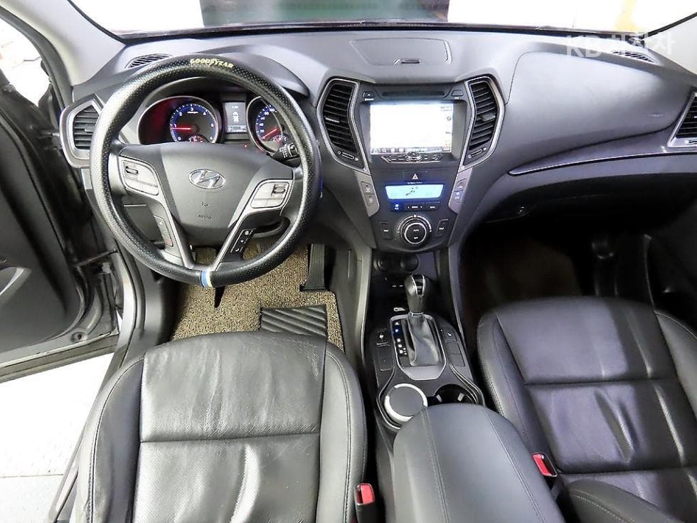 Hyundai Santa Fe DMHyundai R-engine 2.0 diesel 2WD PREMIUM Standard - 7