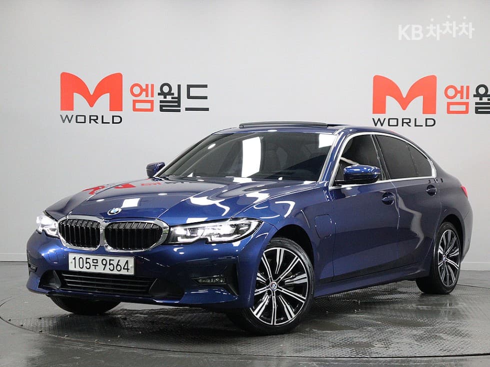 BMW 3 Series (G20) 330e Standard - Image 1