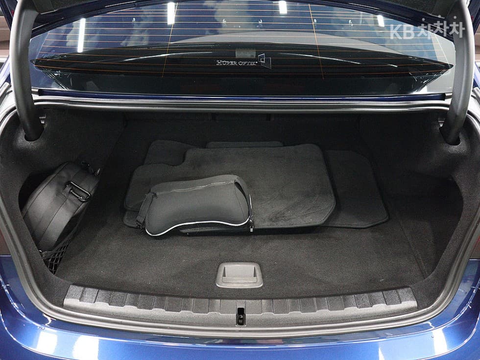 BMW 3 Серия (G20)330e Стандартен - 19