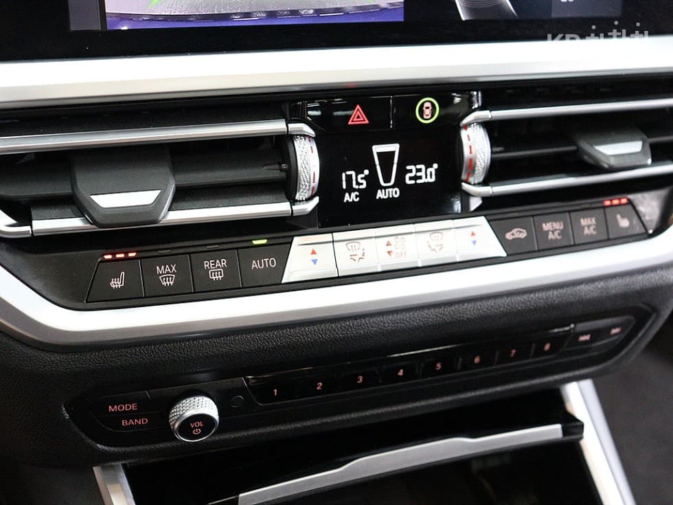 BMW 3 Серия (G20)330e Стандартен - 18