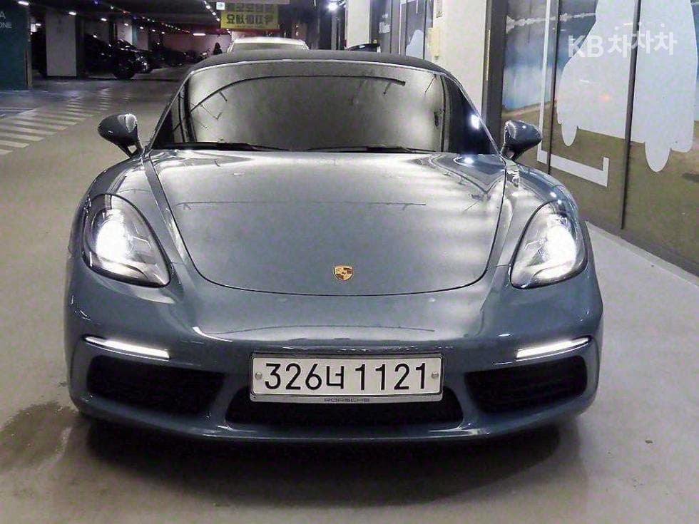 Porsche 718 박스터2.5 S - 2