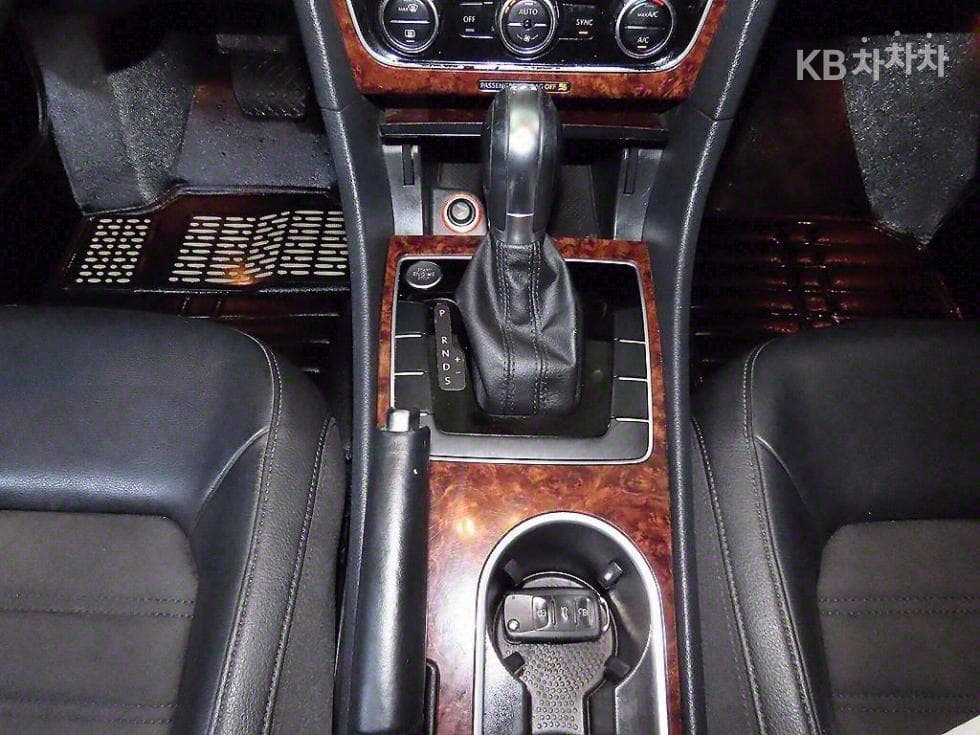 Volkswagen 더НовPassat2.0 Турбо Дизел Инжекция B7 - 12