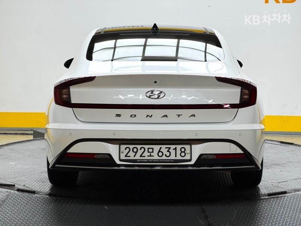 Hyundai Sonata (DN8) 2.0 Inspiration - Image 4